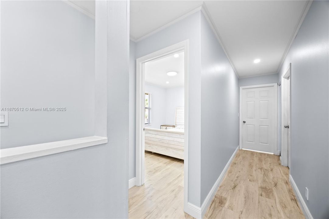 Active With Contract: $5,250 (5 beds, 2 baths, 2386 Square Feet)