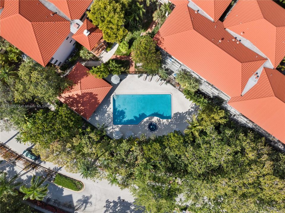 For Sale: $1,450,000 (3 beds, 2 baths, 1734 Square Feet)