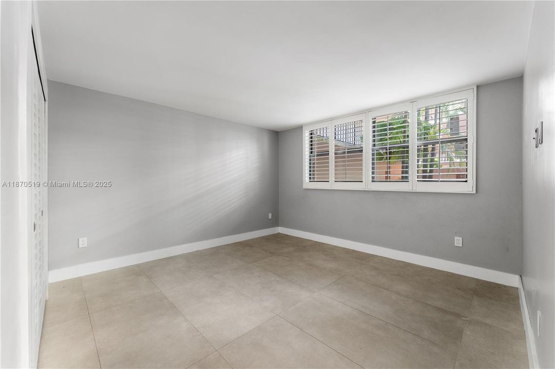 For Sale: $1,450,000 (3 beds, 2 baths, 1734 Square Feet)