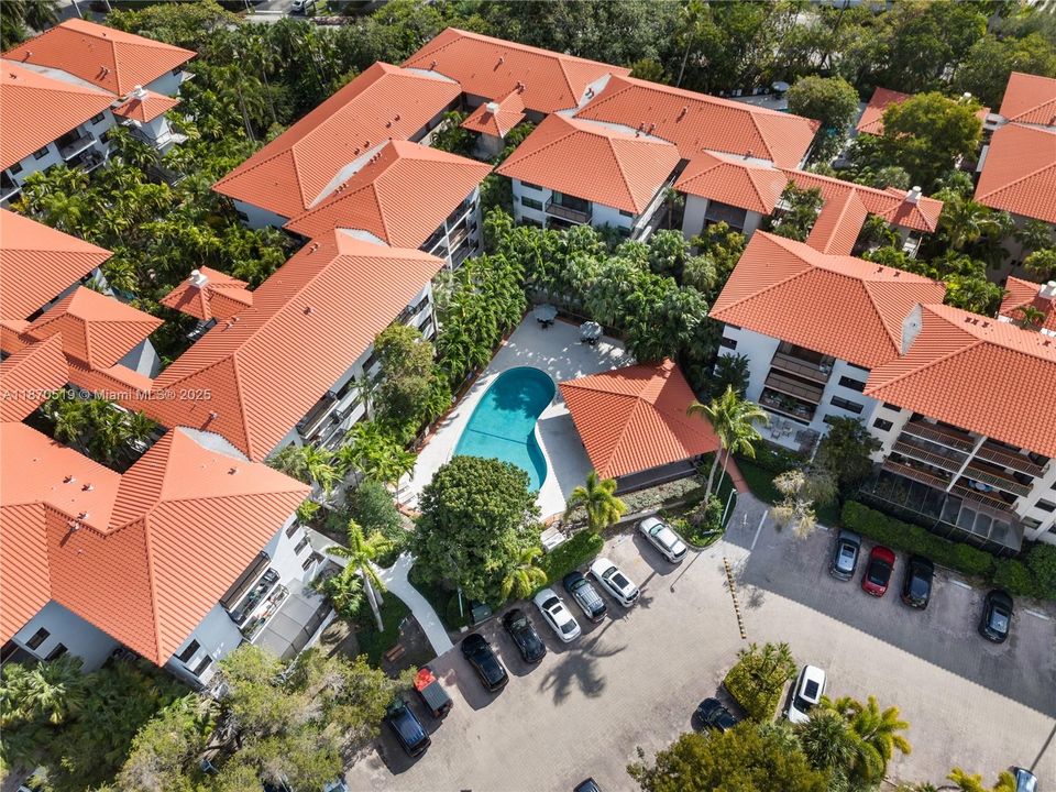 For Sale: $1,450,000 (3 beds, 2 baths, 1734 Square Feet)