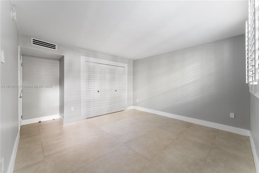 For Sale: $1,450,000 (3 beds, 2 baths, 1734 Square Feet)