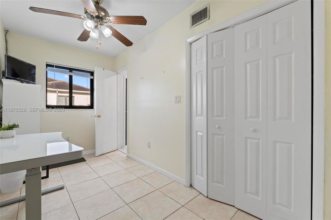 Activo con contrato: $2,475,000 (4 camas, 3 baños, 2309 Pies cuadrados)