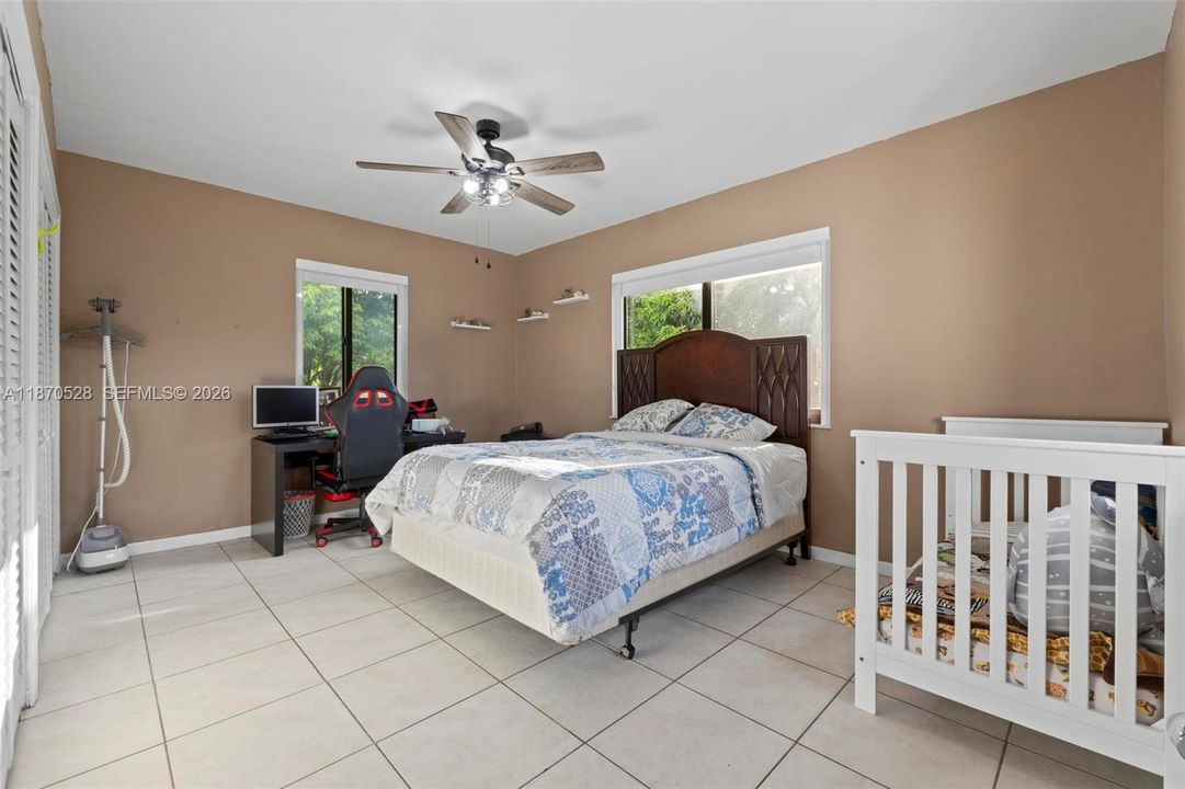 Activo con contrato: $2,475,000 (4 camas, 3 baños, 2309 Pies cuadrados)