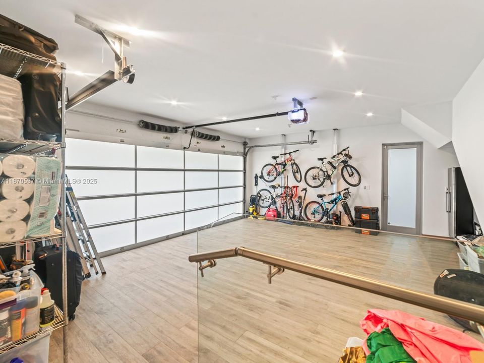 For Sale: $10,950,000 (4 beds, 4 baths, 4225 Square Feet)