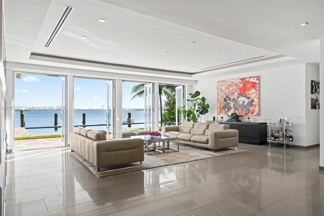 For Sale: $10,950,000 (4 beds, 4 baths, 4225 Square Feet)