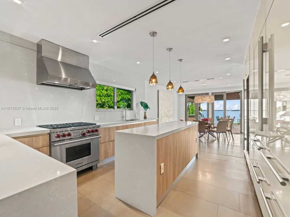 For Sale: $10,950,000 (4 beds, 4 baths, 4225 Square Feet)