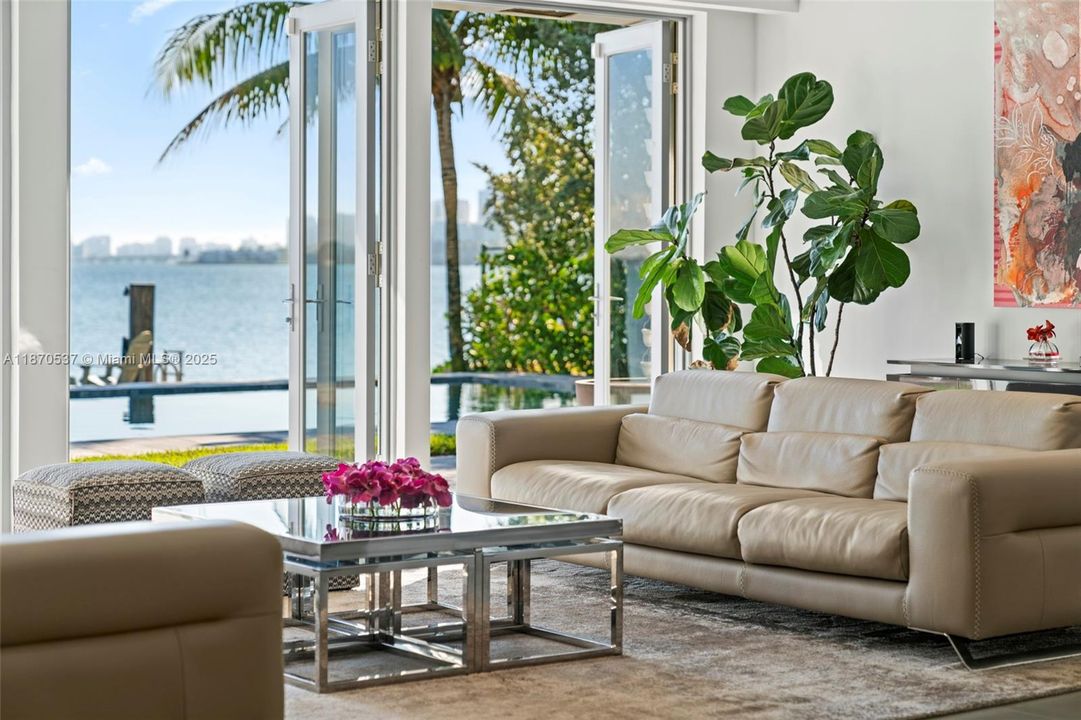 For Sale: $10,950,000 (4 beds, 4 baths, 4225 Square Feet)