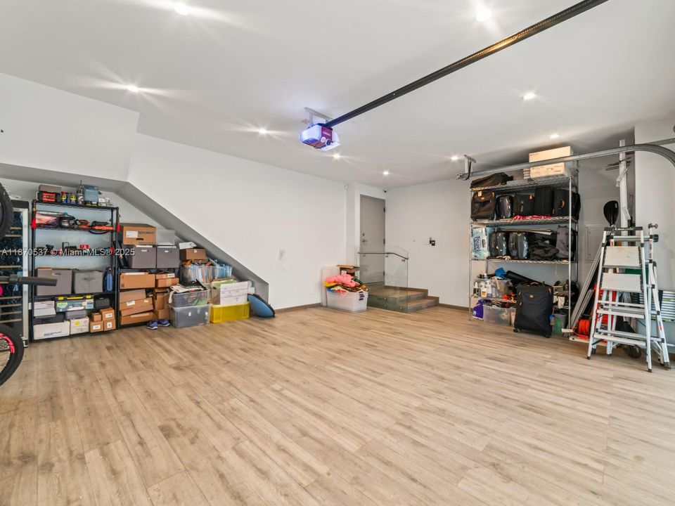 For Sale: $10,950,000 (4 beds, 4 baths, 4225 Square Feet)