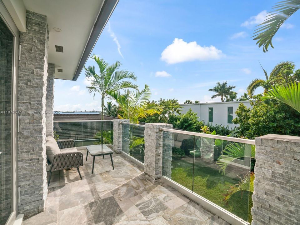 For Sale: $10,950,000 (4 beds, 4 baths, 4225 Square Feet)