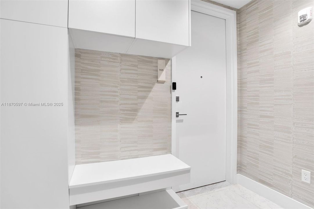 Active With Contract: $2,695,000 (2 beds, 2 baths, 1176 Square Feet)