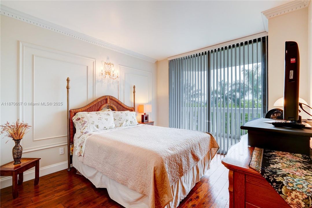 待售: $475,000 (2 贝兹, 2 浴室, 1560 平方英尺)