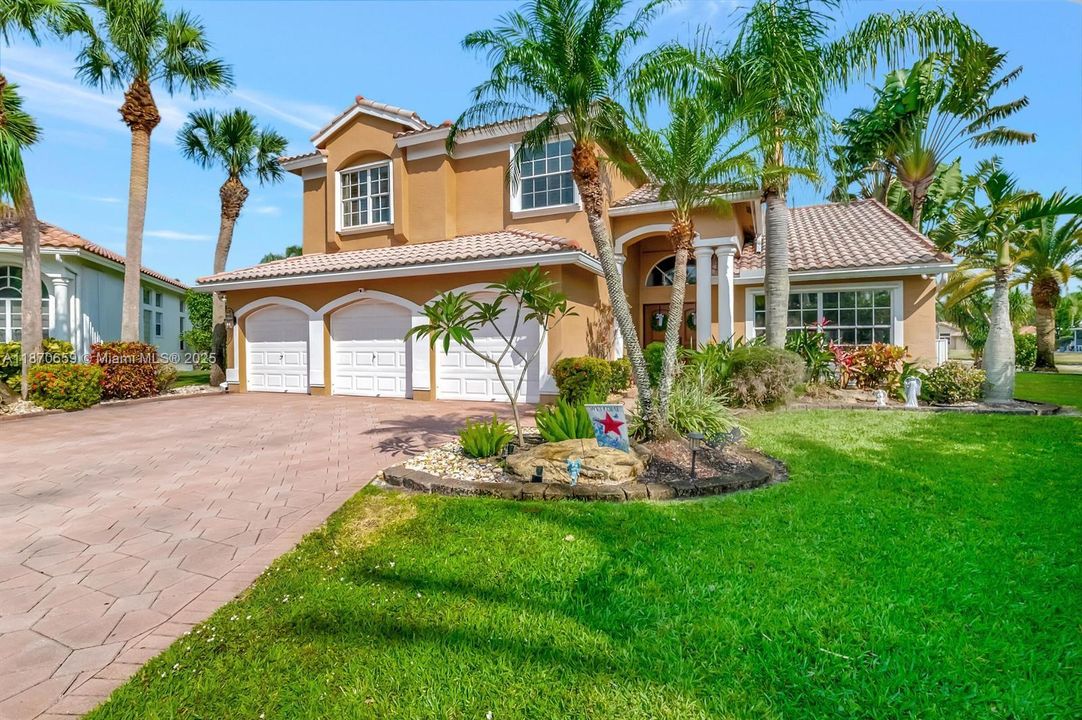 Active With Contract: $5,700 (4 beds, 3 baths, 2676 Square Feet)