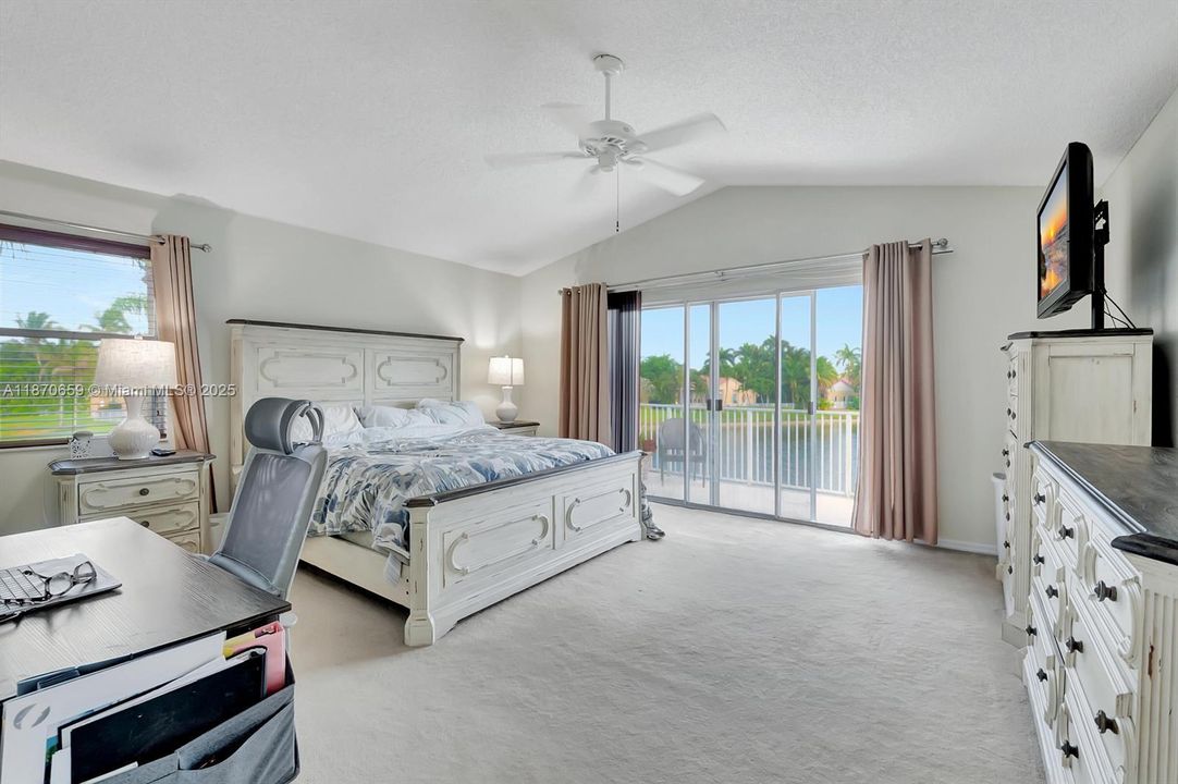 Active With Contract: $5,700 (4 beds, 3 baths, 2676 Square Feet)