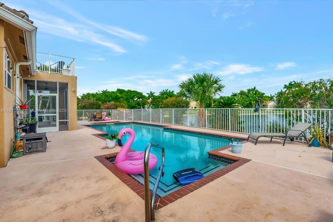 Active With Contract: $5,700 (4 beds, 3 baths, 2676 Square Feet)