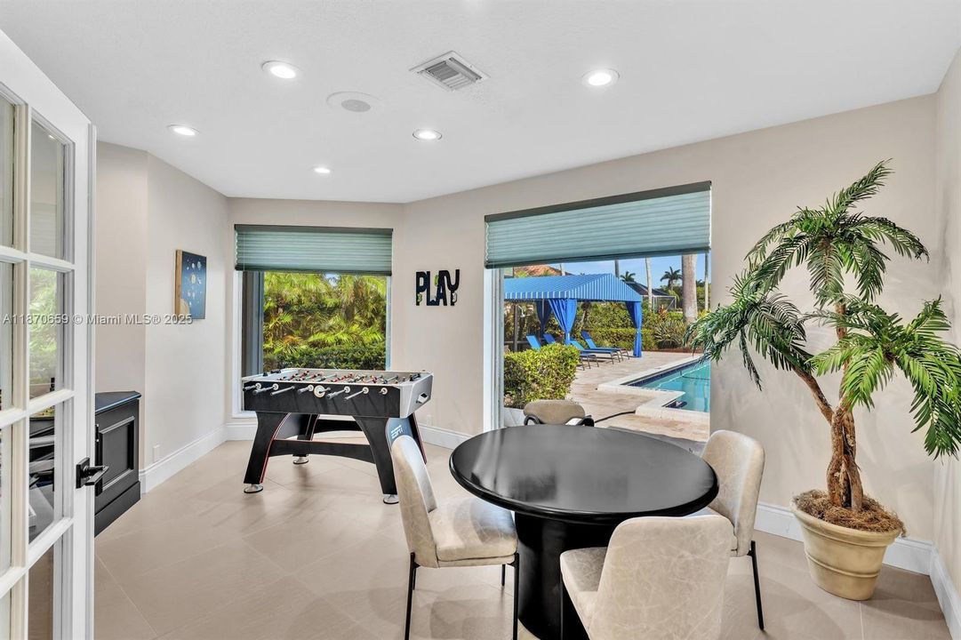 Active With Contract: $5,700 (4 beds, 3 baths, 2676 Square Feet)