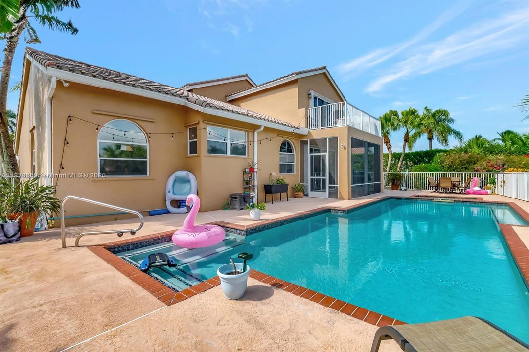 Active With Contract: $5,700 (4 beds, 3 baths, 2676 Square Feet)