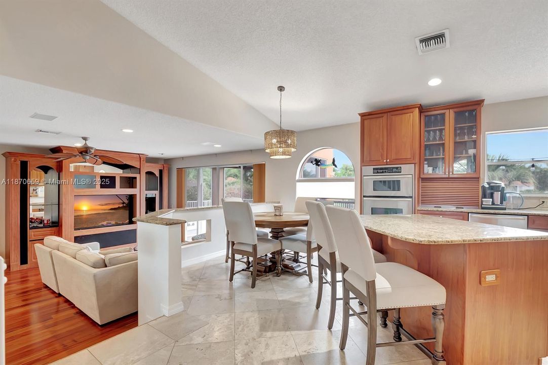 Active With Contract: $5,700 (4 beds, 3 baths, 2676 Square Feet)