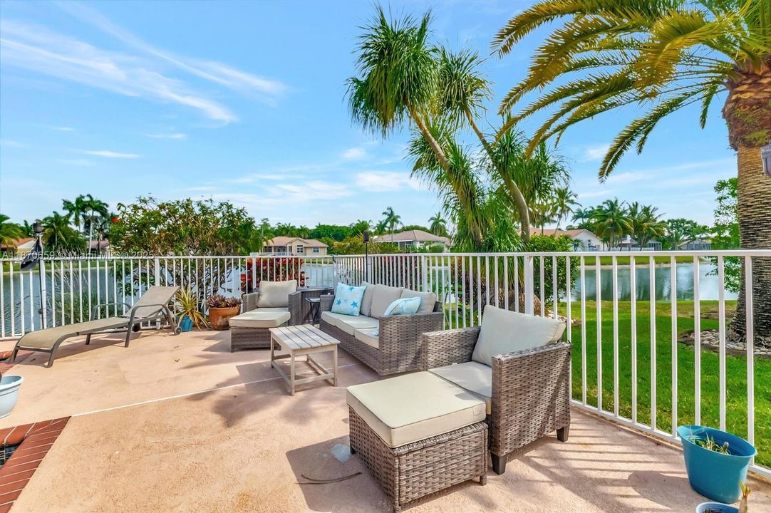 Active With Contract: $5,700 (4 beds, 3 baths, 2676 Square Feet)