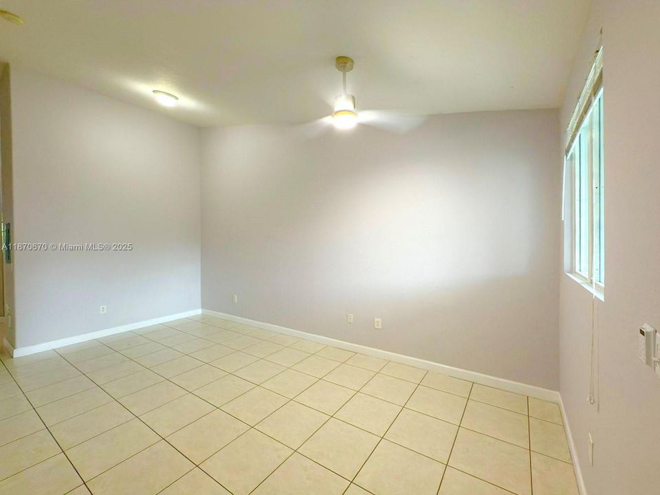 For Sale: $240,000 (3 beds, 2 baths, 1182 Square Feet)