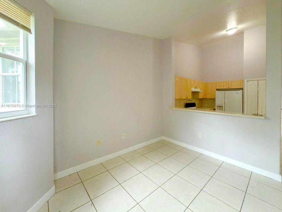 For Sale: $240,000 (3 beds, 2 baths, 1182 Square Feet)