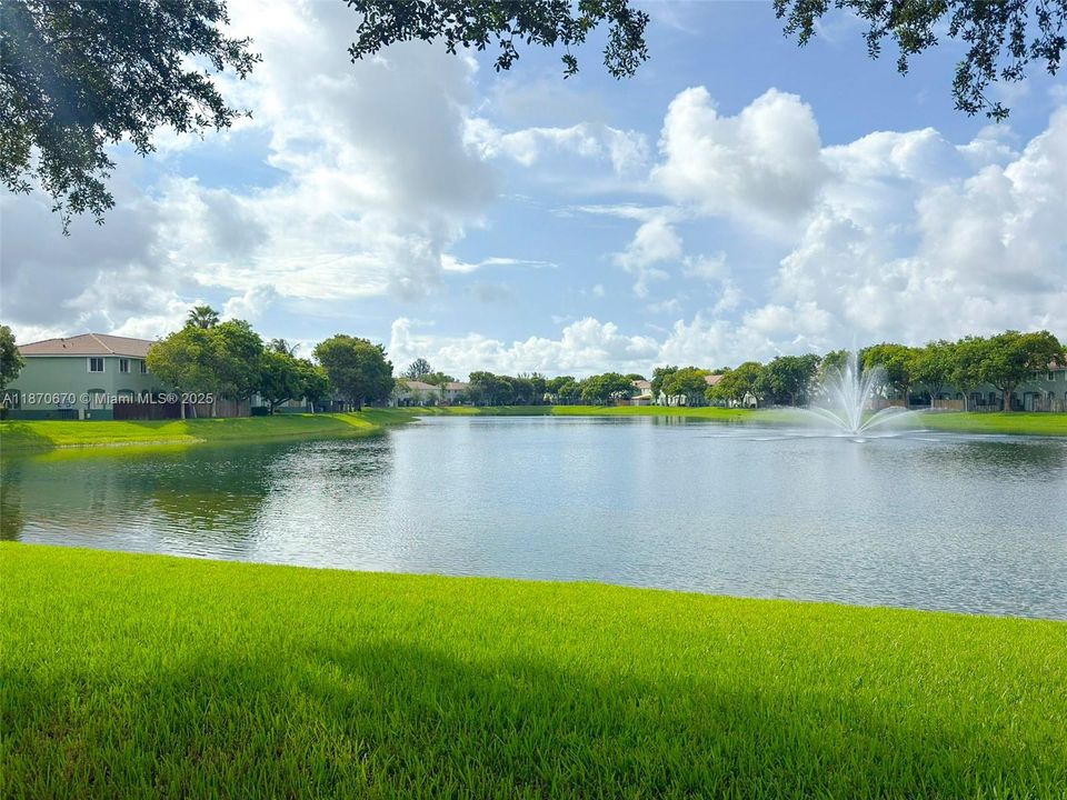 For Sale: $240,000 (3 beds, 2 baths, 1182 Square Feet)