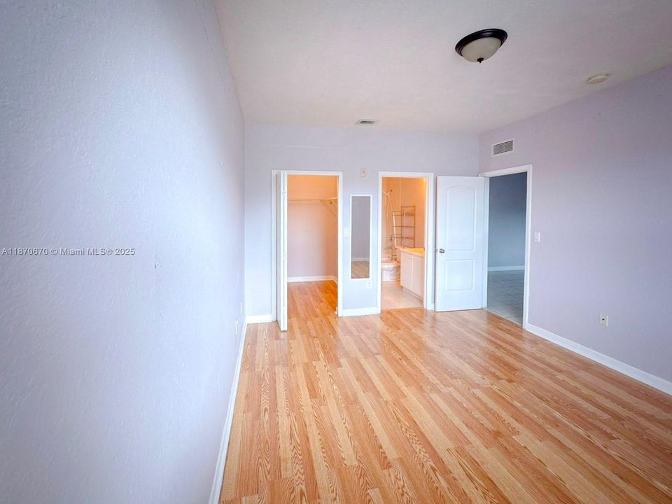 For Sale: $240,000 (3 beds, 2 baths, 1182 Square Feet)