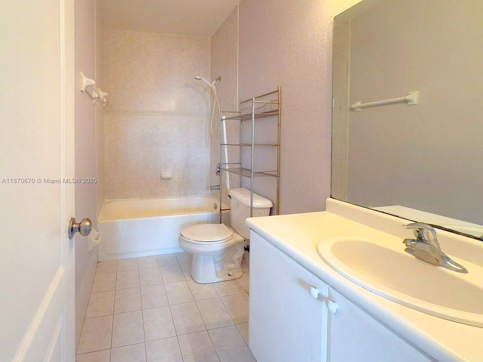 For Sale: $240,000 (3 beds, 2 baths, 1182 Square Feet)