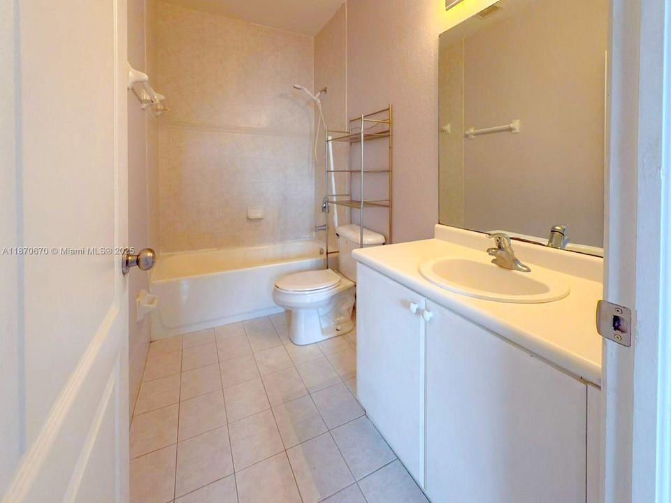 For Sale: $240,000 (3 beds, 2 baths, 1182 Square Feet)