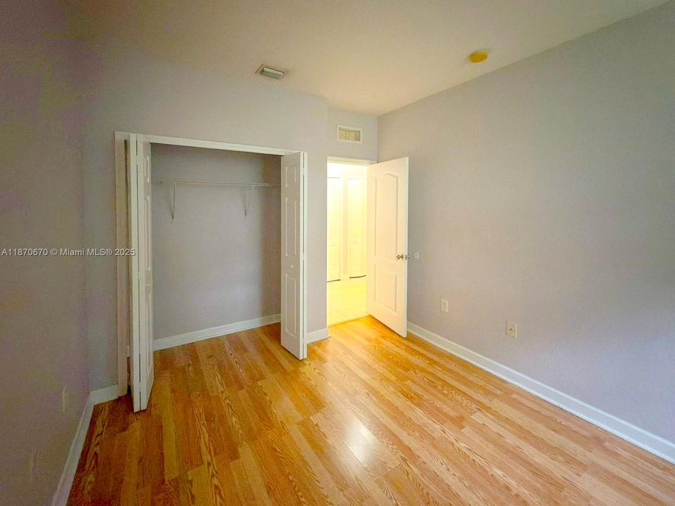 For Sale: $240,000 (3 beds, 2 baths, 1182 Square Feet)