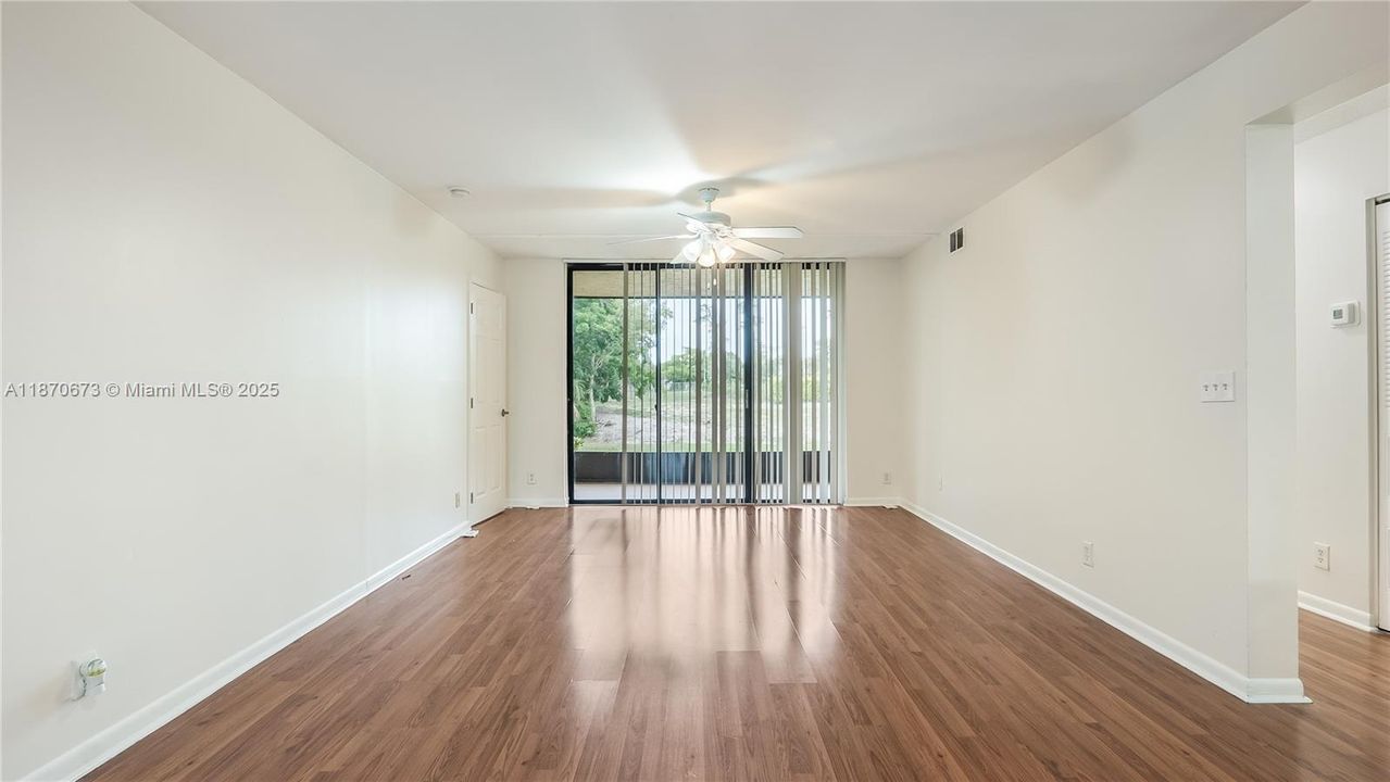 Recently Rented: $2,150 (2 beds, 2 baths, 1133 Square Feet)
