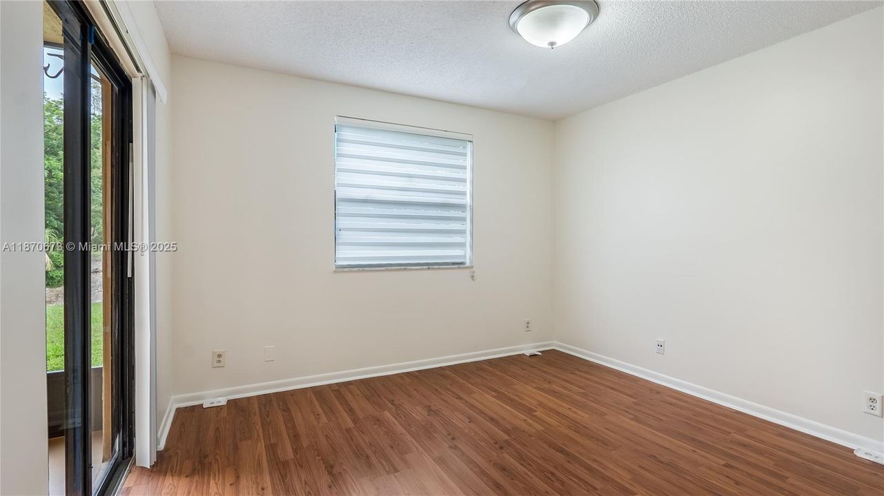 Recently Rented: $2,150 (2 beds, 2 baths, 1133 Square Feet)