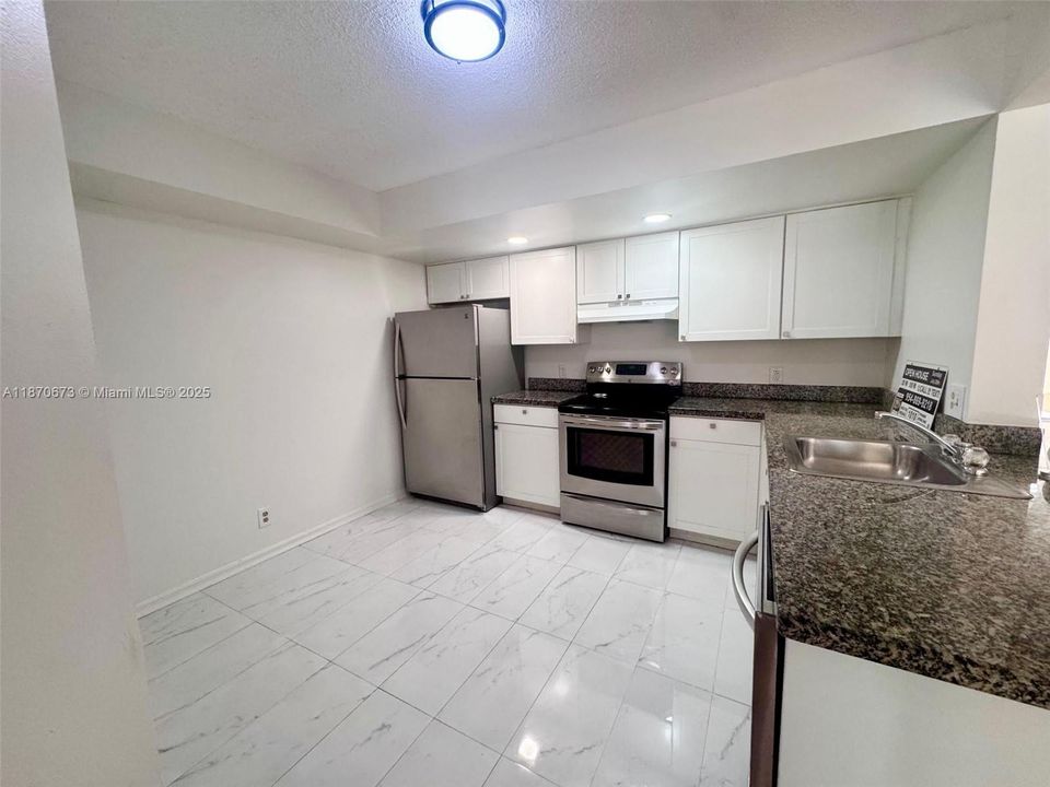 Recently Rented: $2,150 (2 beds, 2 baths, 1133 Square Feet)