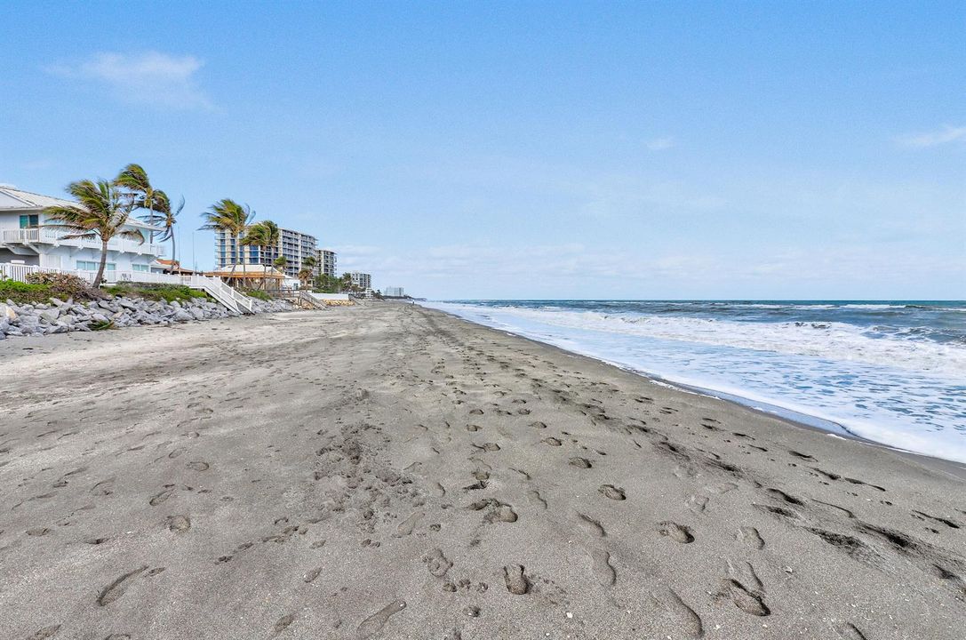 JupiterInletColony-WalkoverandBeach(20)