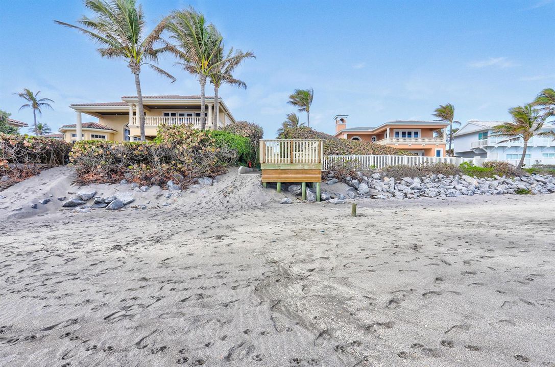 JupiterInletColony-WalkoverandBeach(21)