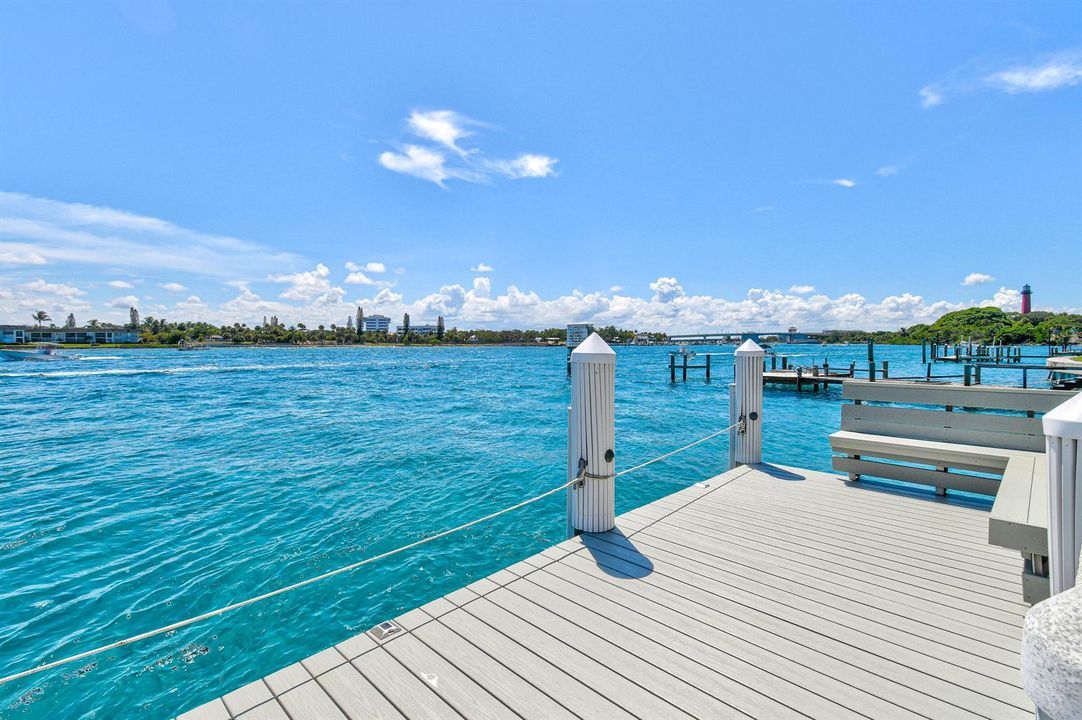 87LighthouseDr(16)