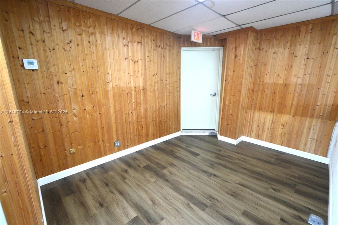 出租: $25 (0 贝兹, 0 浴室, 0 平方英尺)