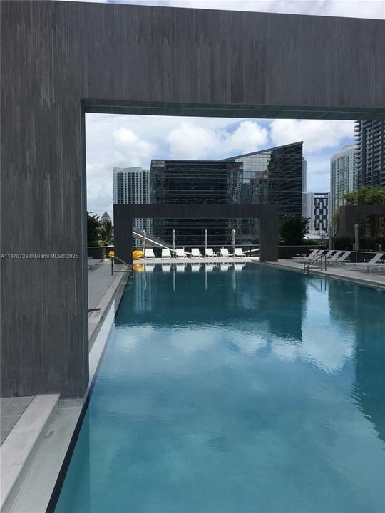 Recientemente alquilado: $3,900 (1 camas, 2 baños, 792 Pies cuadrados)