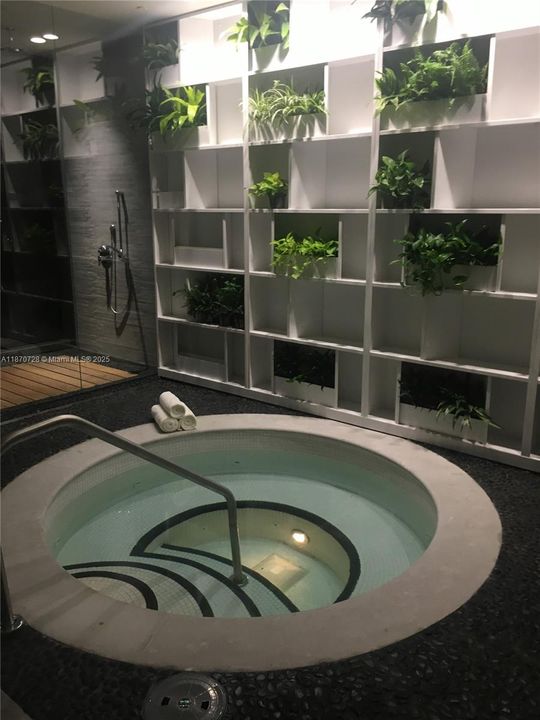 Recientemente alquilado: $3,900 (1 camas, 2 baños, 792 Pies cuadrados)