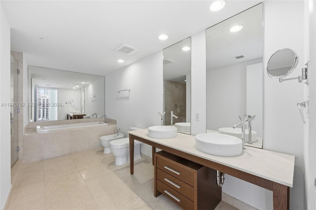 Dual Sinks