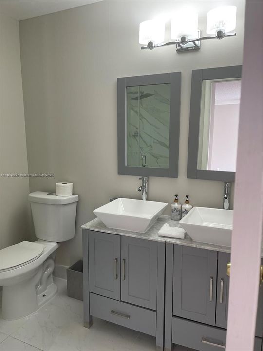 En Venta: $335,000 (3 camas, 2 baños, 1770 Pies cuadrados)