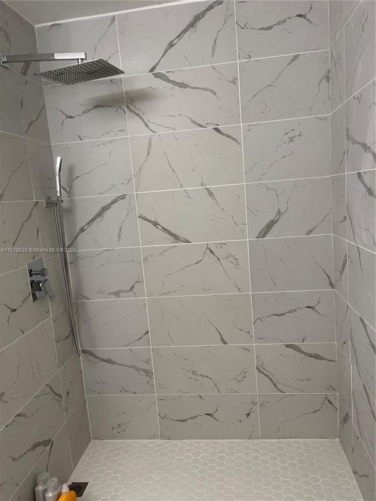 En Venta: $335,000 (3 camas, 2 baños, 1770 Pies cuadrados)