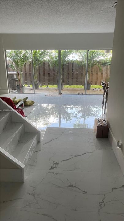 En Venta: $335,000 (3 camas, 2 baños, 1770 Pies cuadrados)