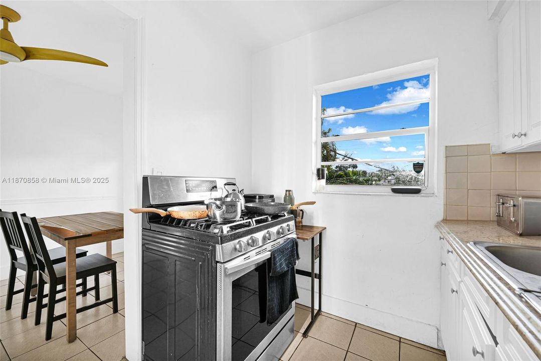 待售: $1,430,000 (0 贝兹, 0 浴室, 3784 平方英尺)