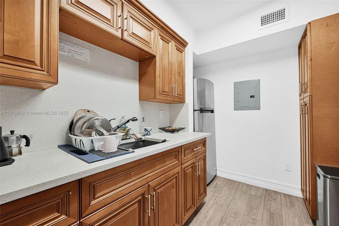 待售: $1,430,000 (0 贝兹, 0 浴室, 3784 平方英尺)