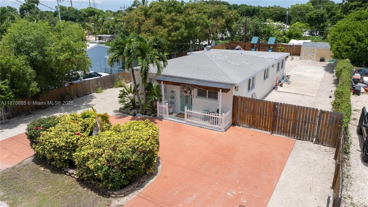 En Venta: $639,000 (3 camas, 2 baños, 1295 Pies cuadrados)