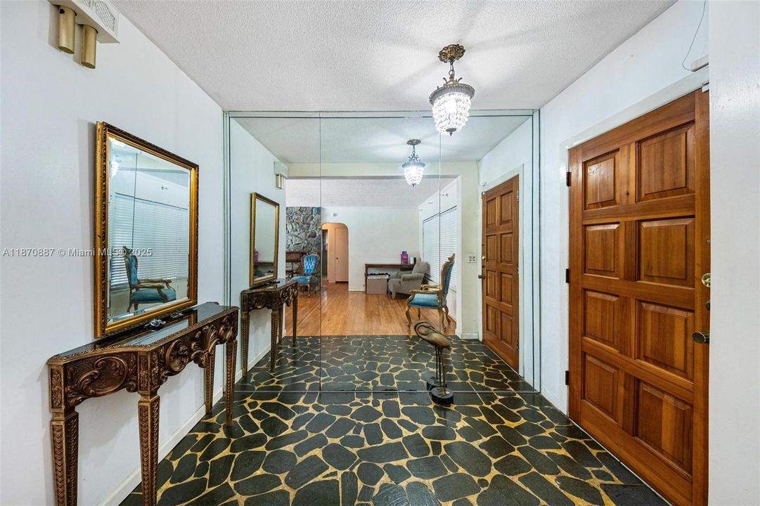 For Sale: $1,100,000 (4 beds, 3 baths, 3363 Square Feet)