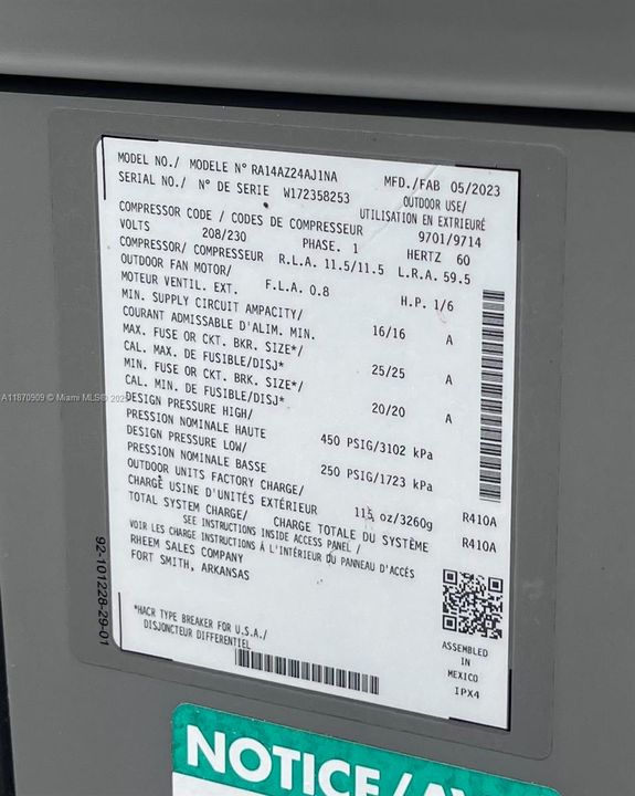 Active With Contract: $219,900 (2 beds, 2 baths, 1000 Square Feet)