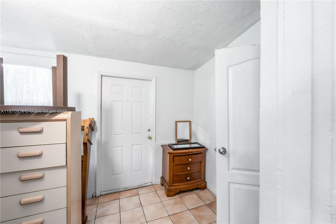 待售: $679,900 (0 贝兹, 0 浴室, 2318 平方英尺)