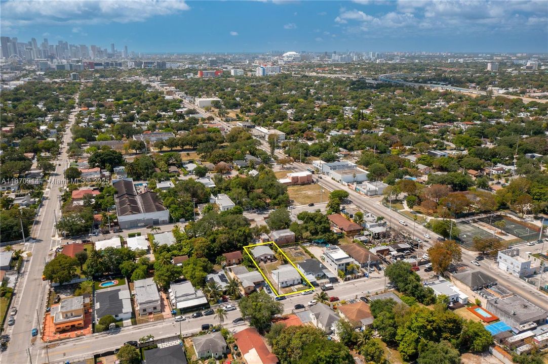 待售: $679,900 (0 贝兹, 0 浴室, 2318 平方英尺)