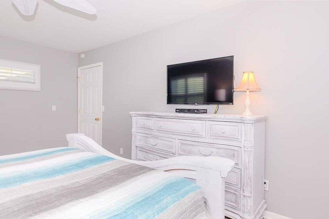 CONCH main bedroom 1